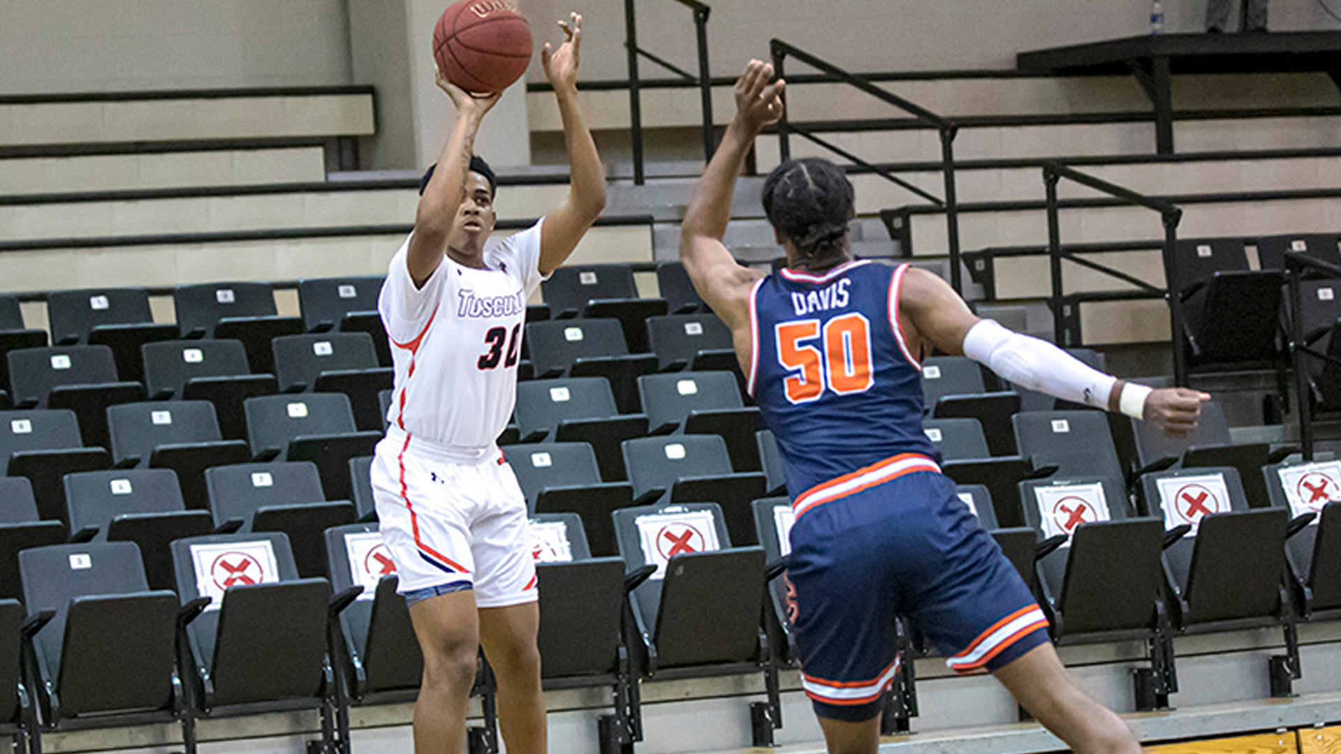 Strong first half sparks Pioneers to 82-72 win over Eagles