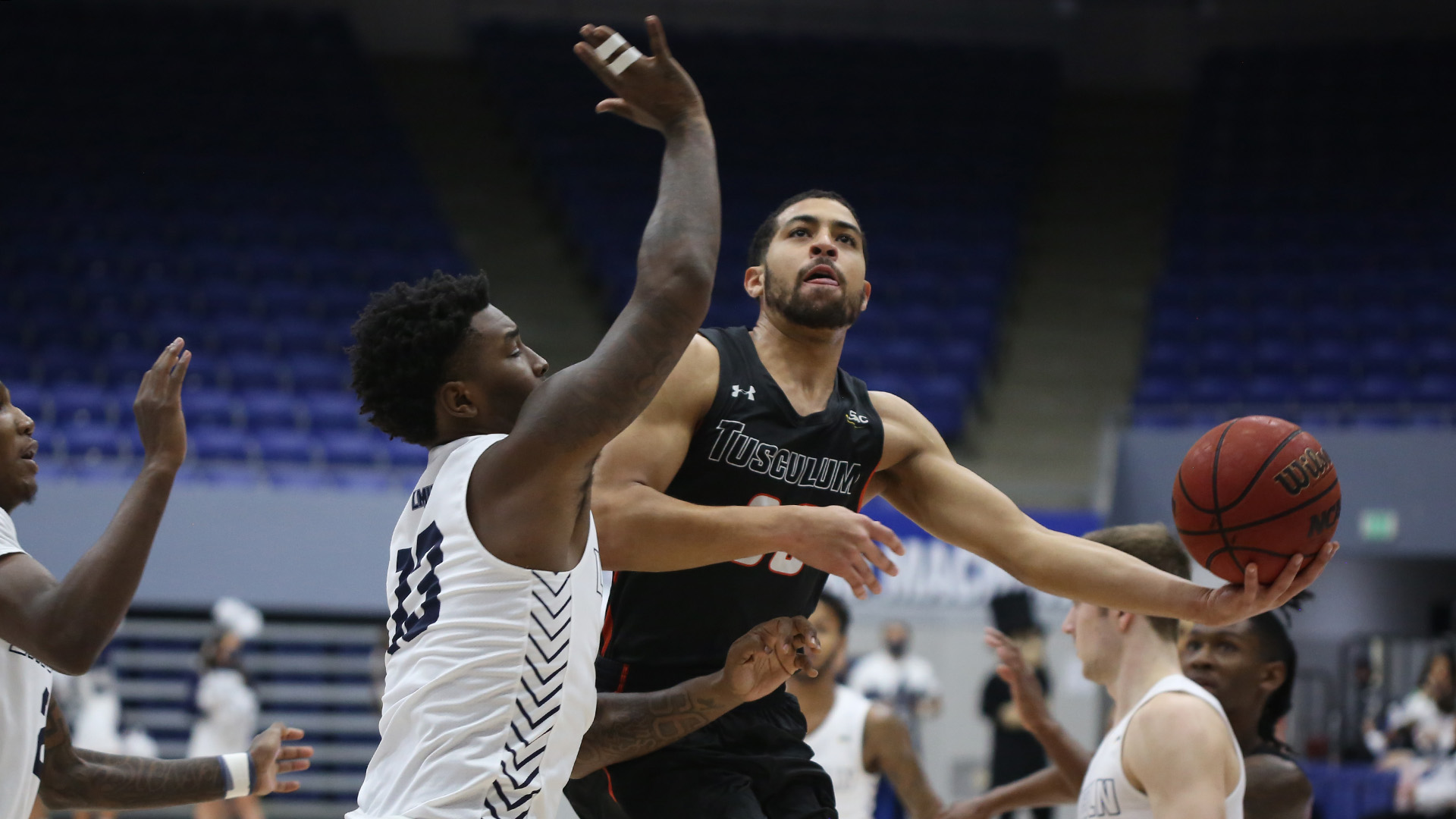 Trenton Gibson scored 16 of his team-high 21 points in the second half against Lincoln Memorial
