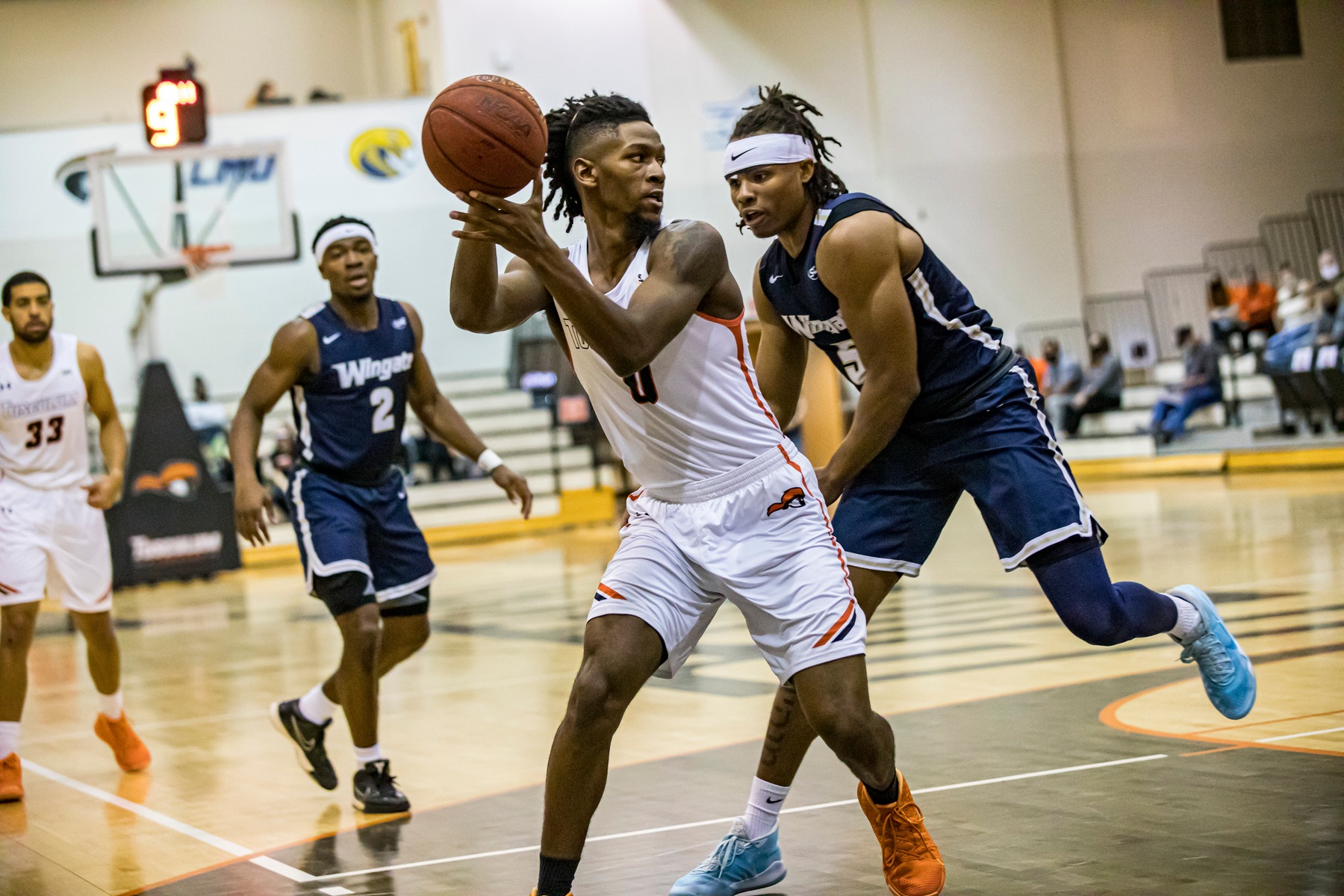 Pioneers to play trio of basketball games this week