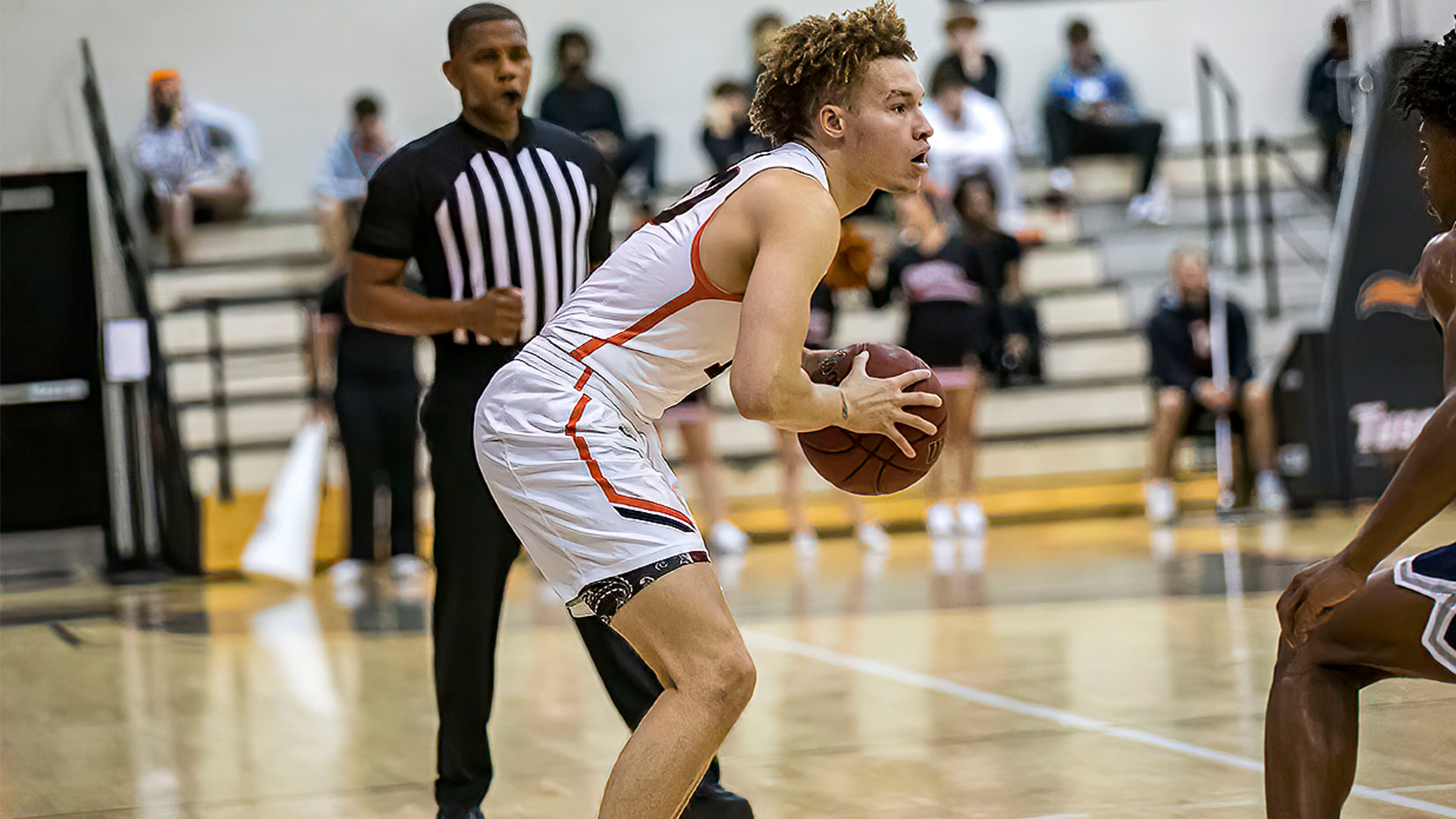 Pioneers close out pre-holiday slate with Newberry and Lenoir-Rhyne