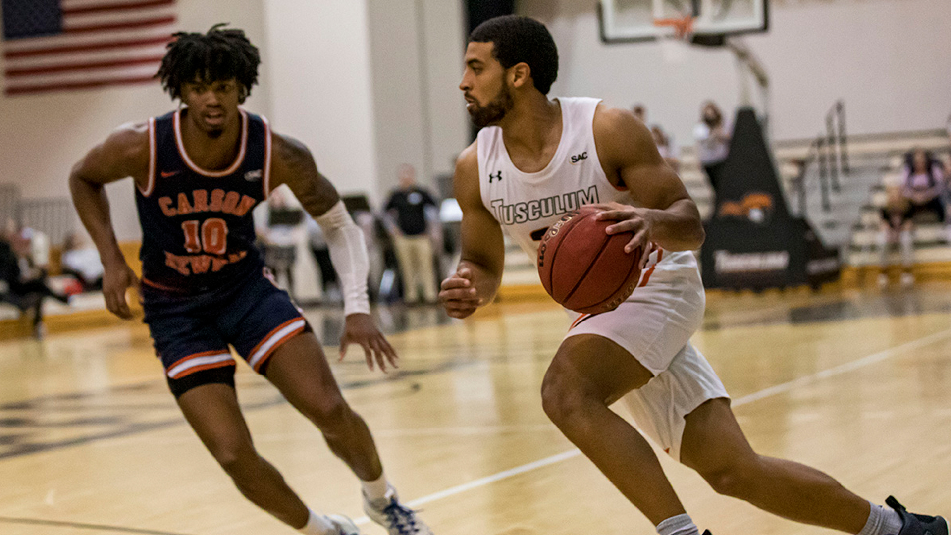 Gibson scores 23, Pioneers edge Carson-Newman 73-69 in SAC opener