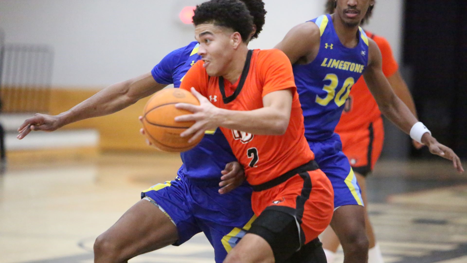 Bryce Jackson becomes the first Pioneer in nine years to score 35 points as the Pioneers fall to Limestone (photo by Dom Donnelly)