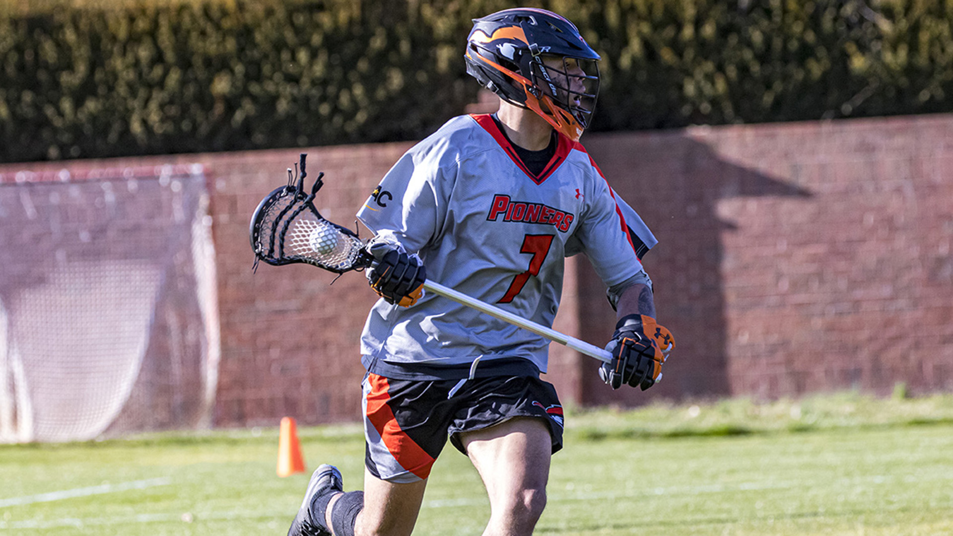 Pioneers fall to 7th-ranked Lenoir-Rhyne
