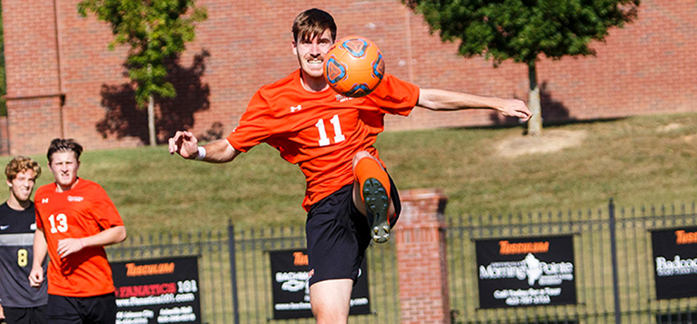Pioneers battle to 2-2 draw with King