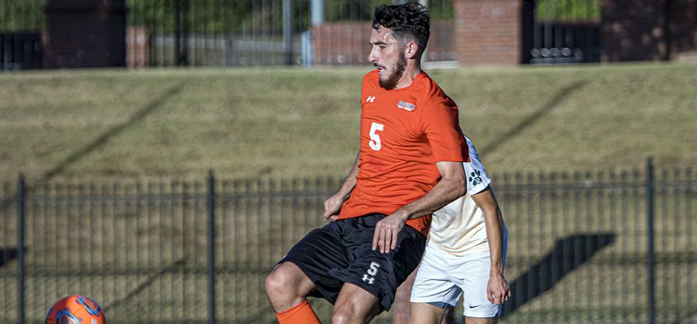 Devens' OT goal lifts Pioneers past Newberry, 2-1