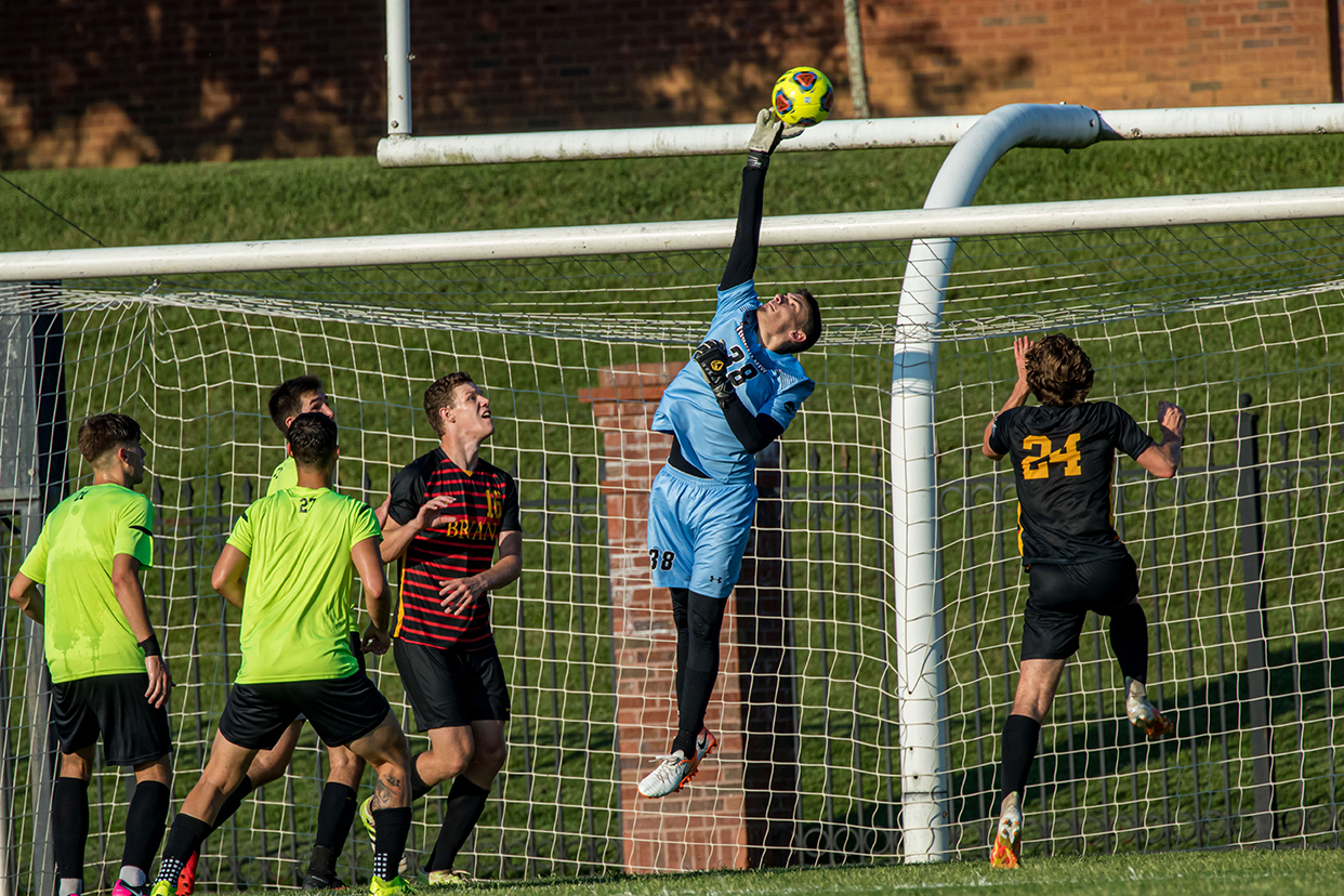 Pioneers continue early road swing with trips to Lees-McRae and Lee