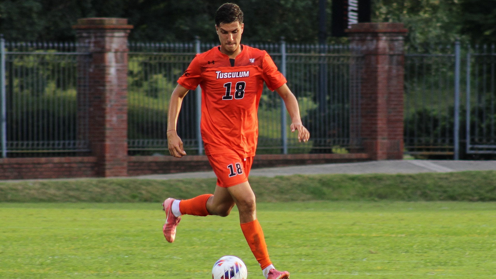 Pioneers drop 2-1 verdict to Lees-McRae