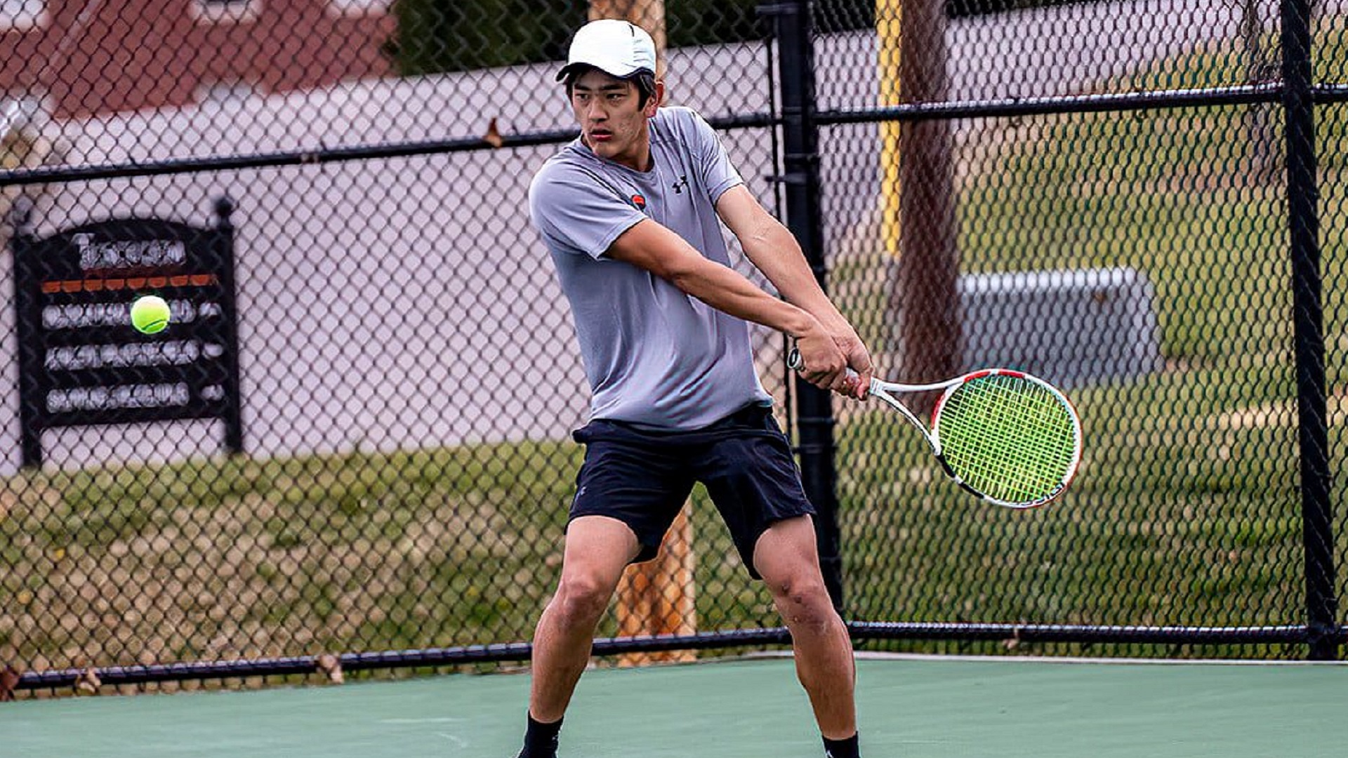 Queens slips past 33rd-ranked Pioneers by 4-3 score