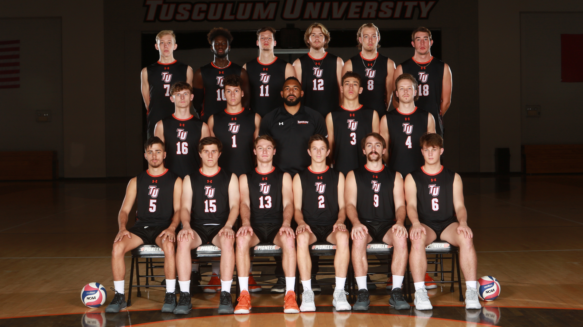 Men's Volleyball Kicks Off 2021 On The Road