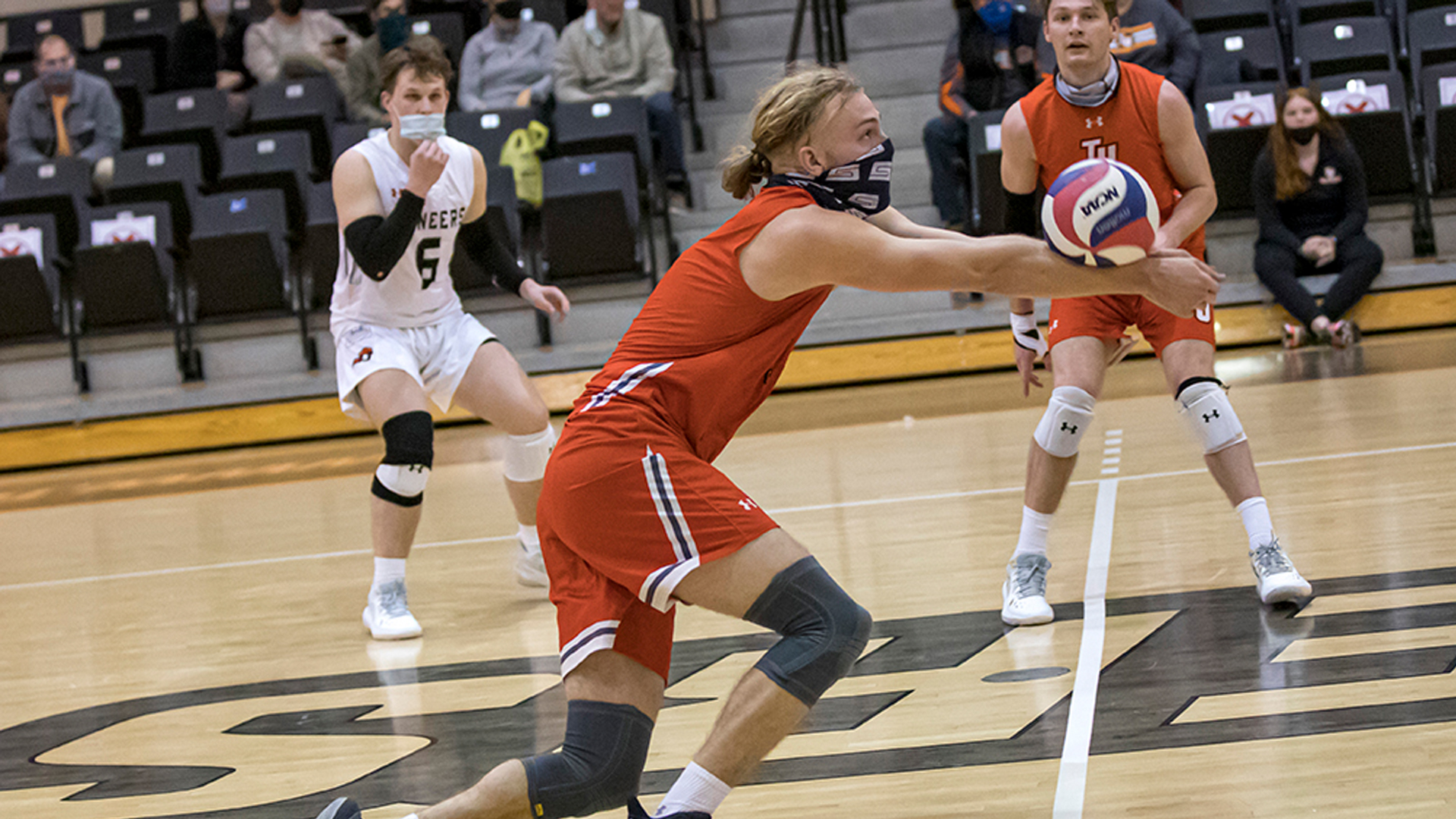 Records fall as rally comes up short to Railsplitters