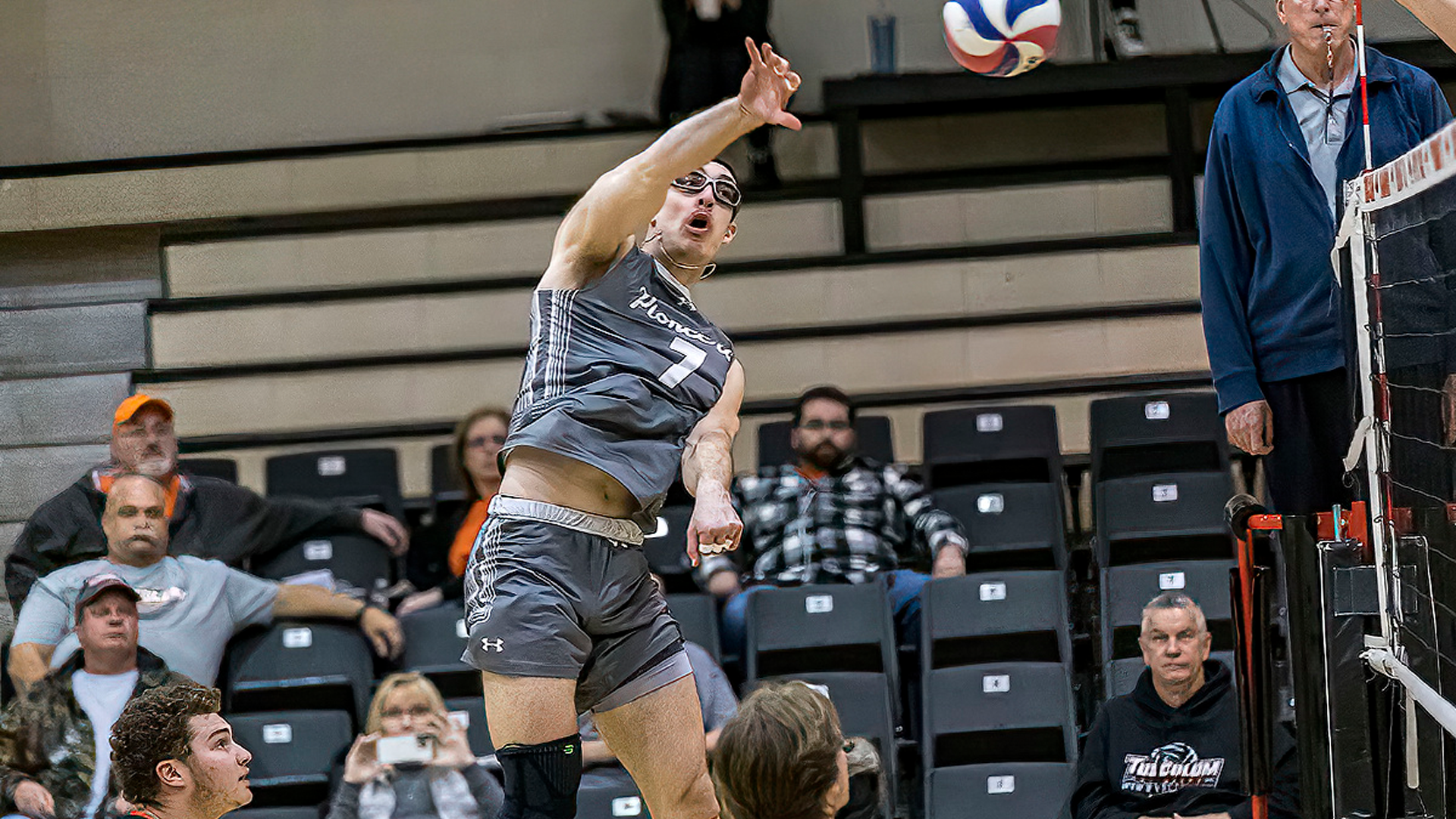 Men's Volleyball battles top-10 Grand Canyon