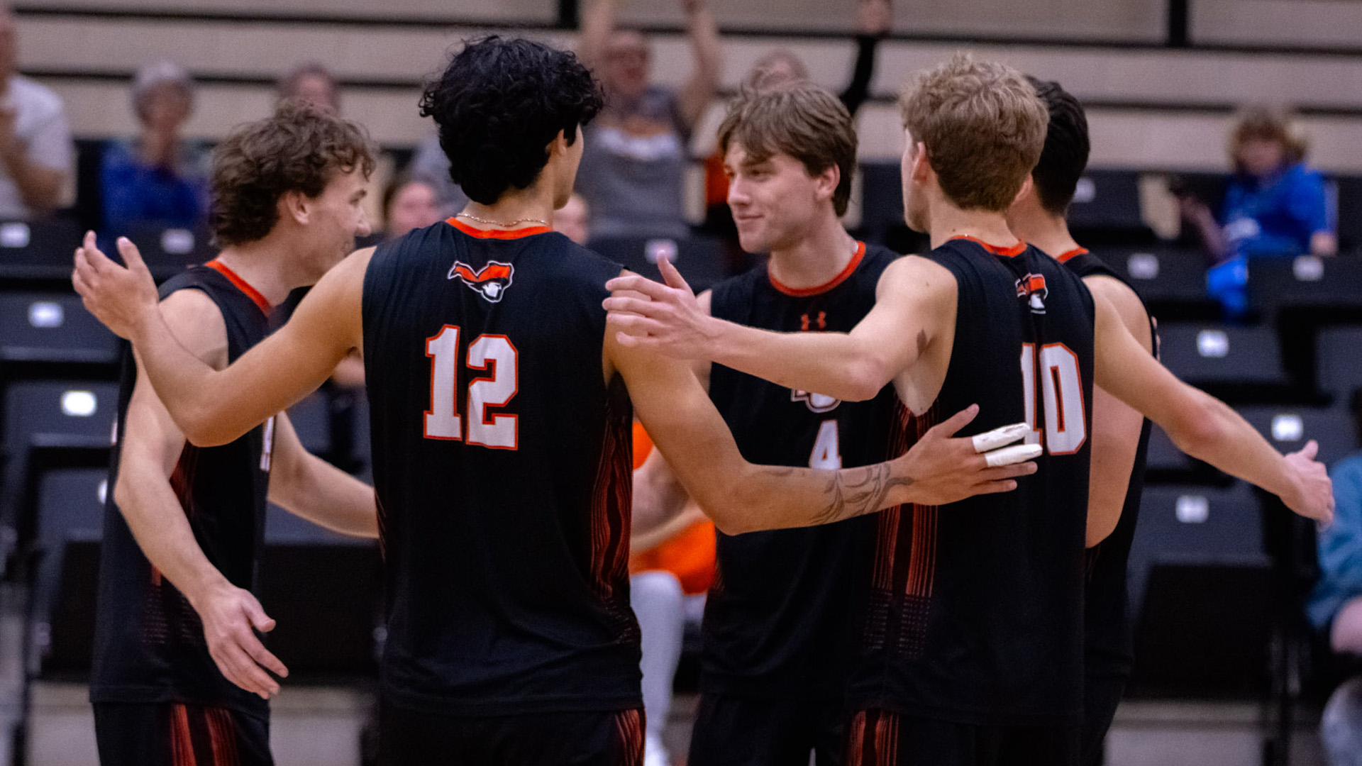 Wingo tallies 500th kill in win over Bobcats
