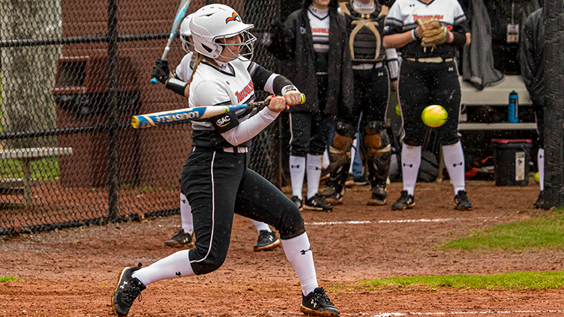 Pioneers tame Lions in solid team effort