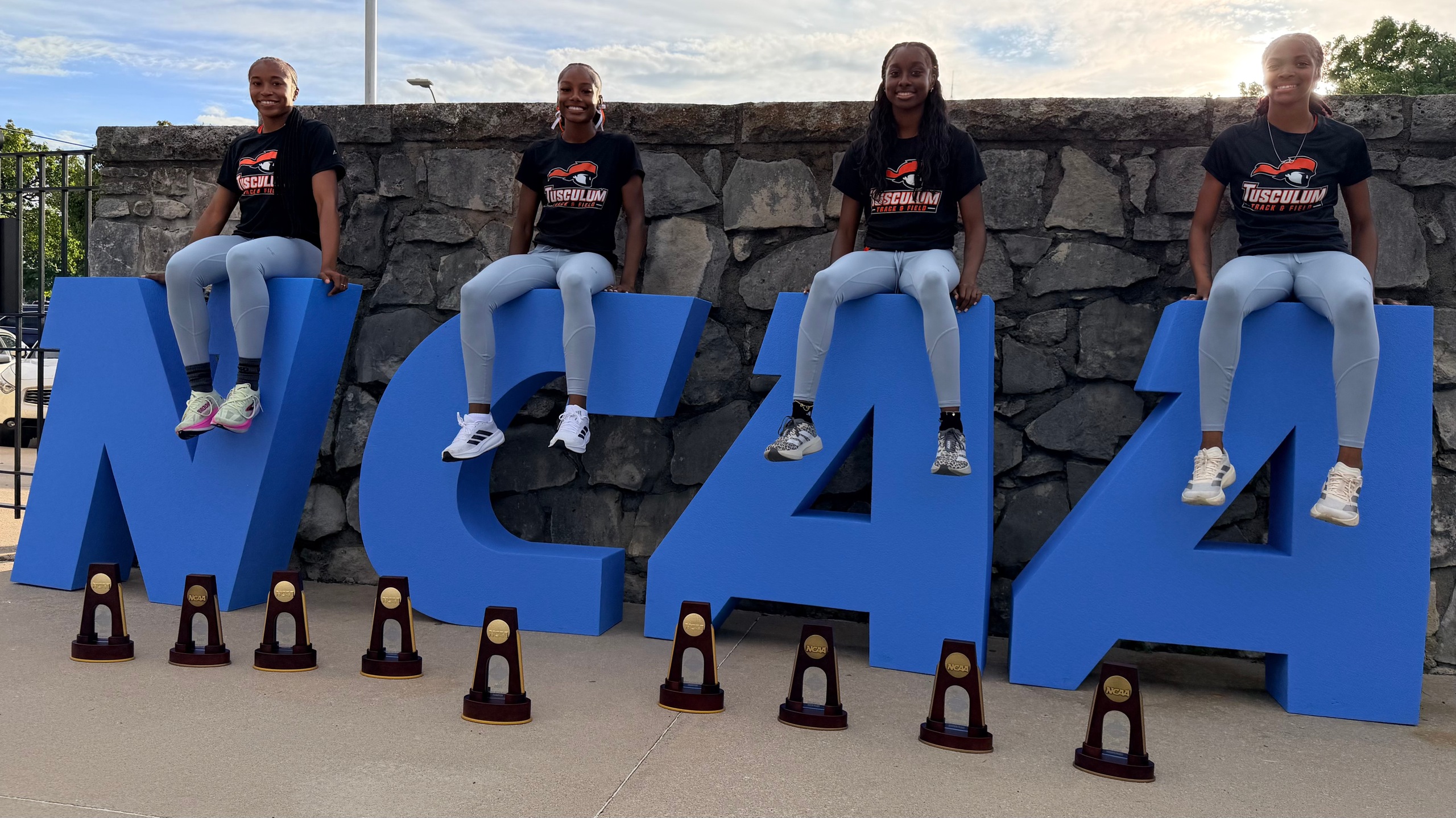 The Fab Four: Jahzara Hart, Shanice Cox, Qitarah Castlin and Kori Moore. Six All-America performances. Fifth in the nation.