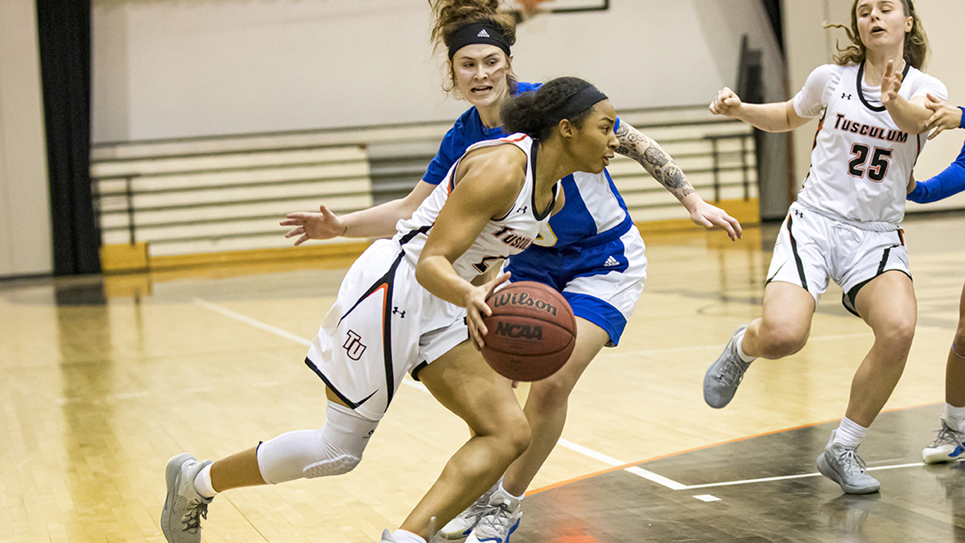 Jalia Arnwine scored a career-high 25 points against Mars Hill (photo by Chuck Williams)