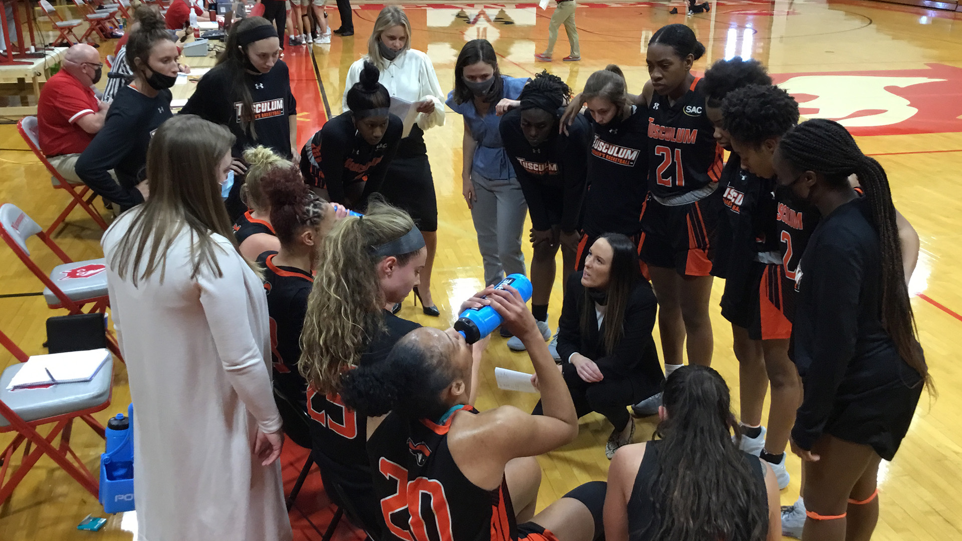 Dixon scores career-high 21 as Pioneers win 72-50 at Newberry