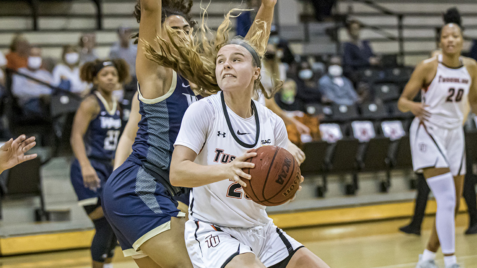 Pioneers to battle UVA Wise, Lincoln Memorial during Thanksgiving week