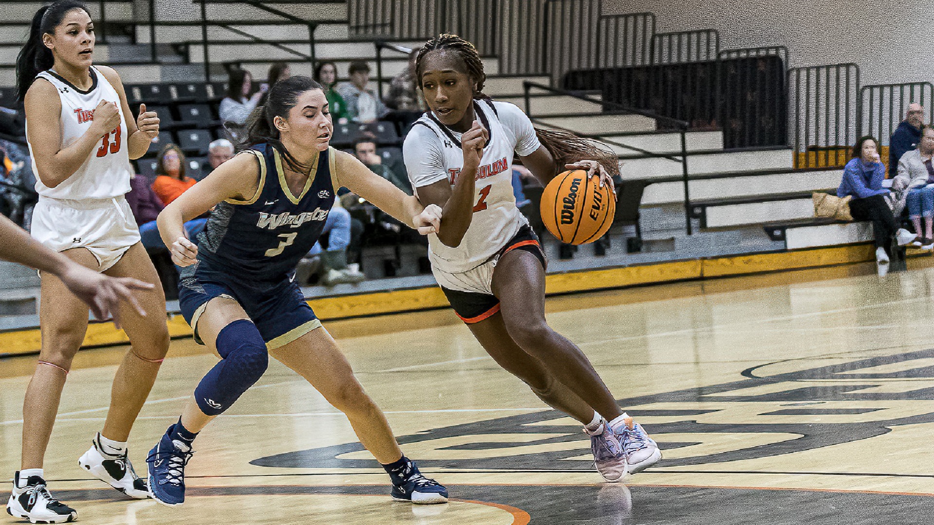 Deidre Cheremond scored seven points in 19 minutes off the bench, including a key bucket in the final minute (photo by Chuck Williams)
