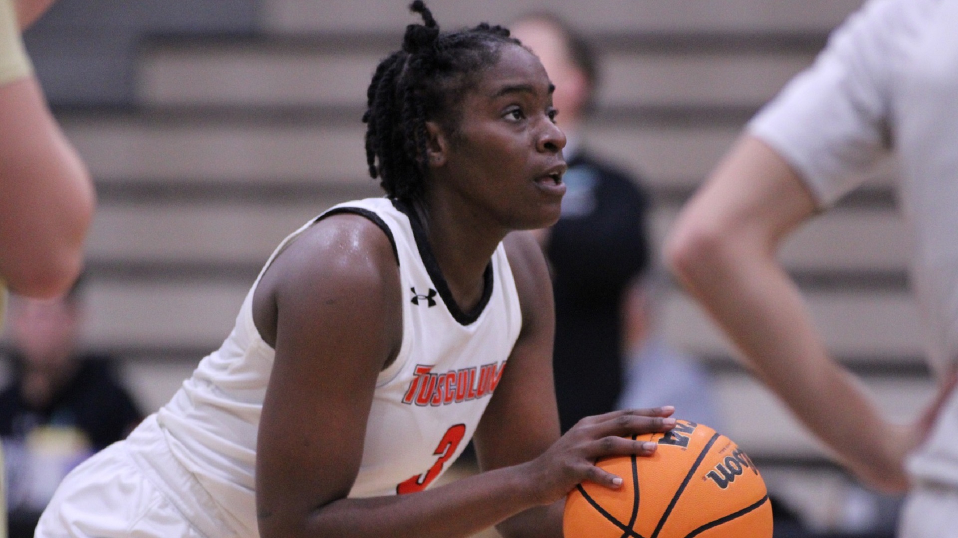 Henshaw scores career-high 19 for Pioneers at Wingate