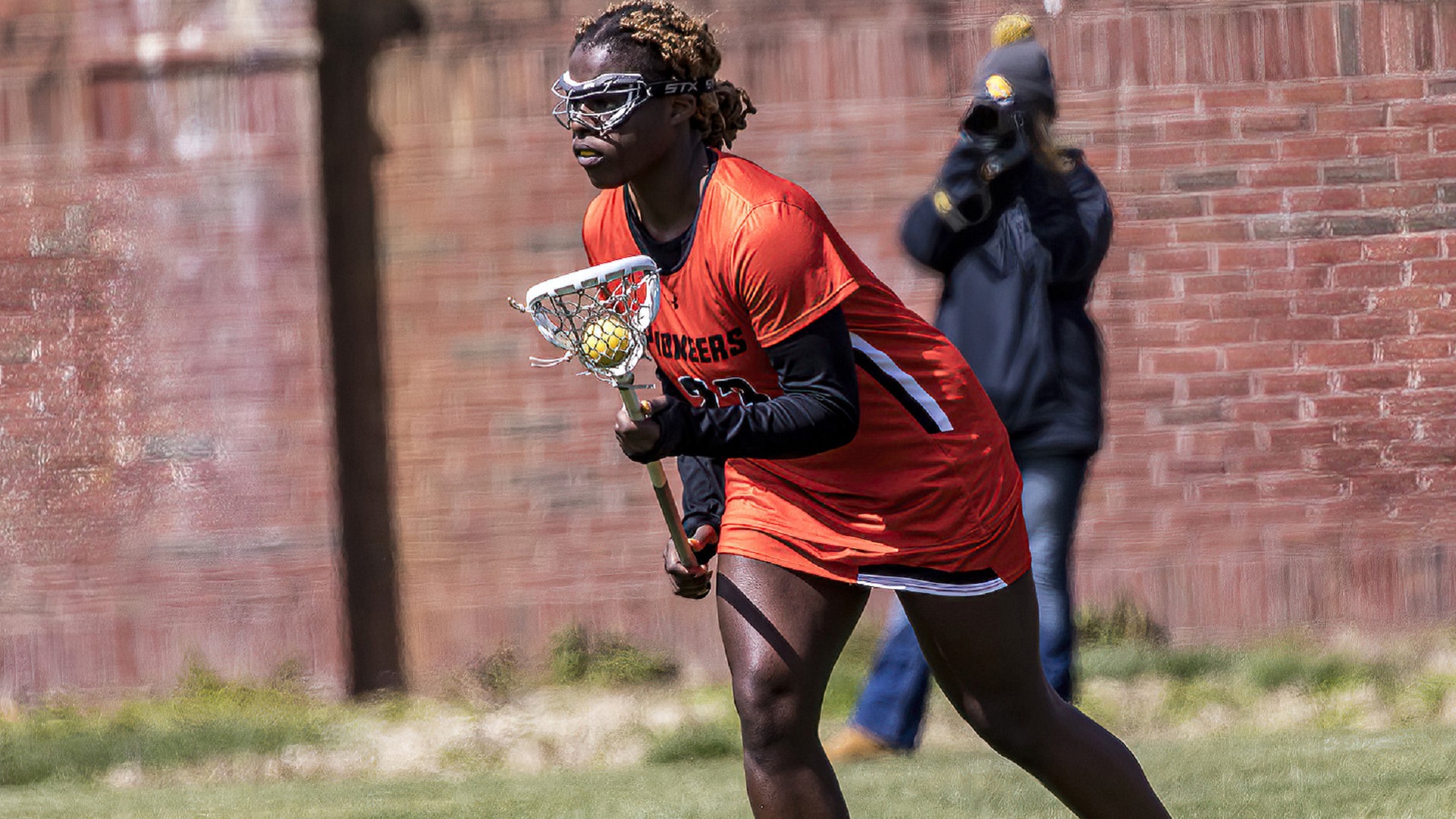 Lincoln Memorial picks up 17-8 win over Pioneers
