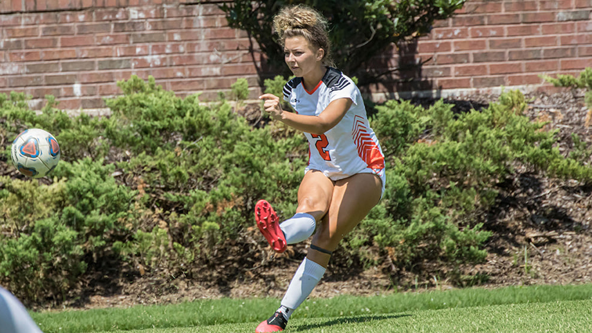 Ellenburg nets two, but Pioneers fall 3-2 to Young Harris in season opener