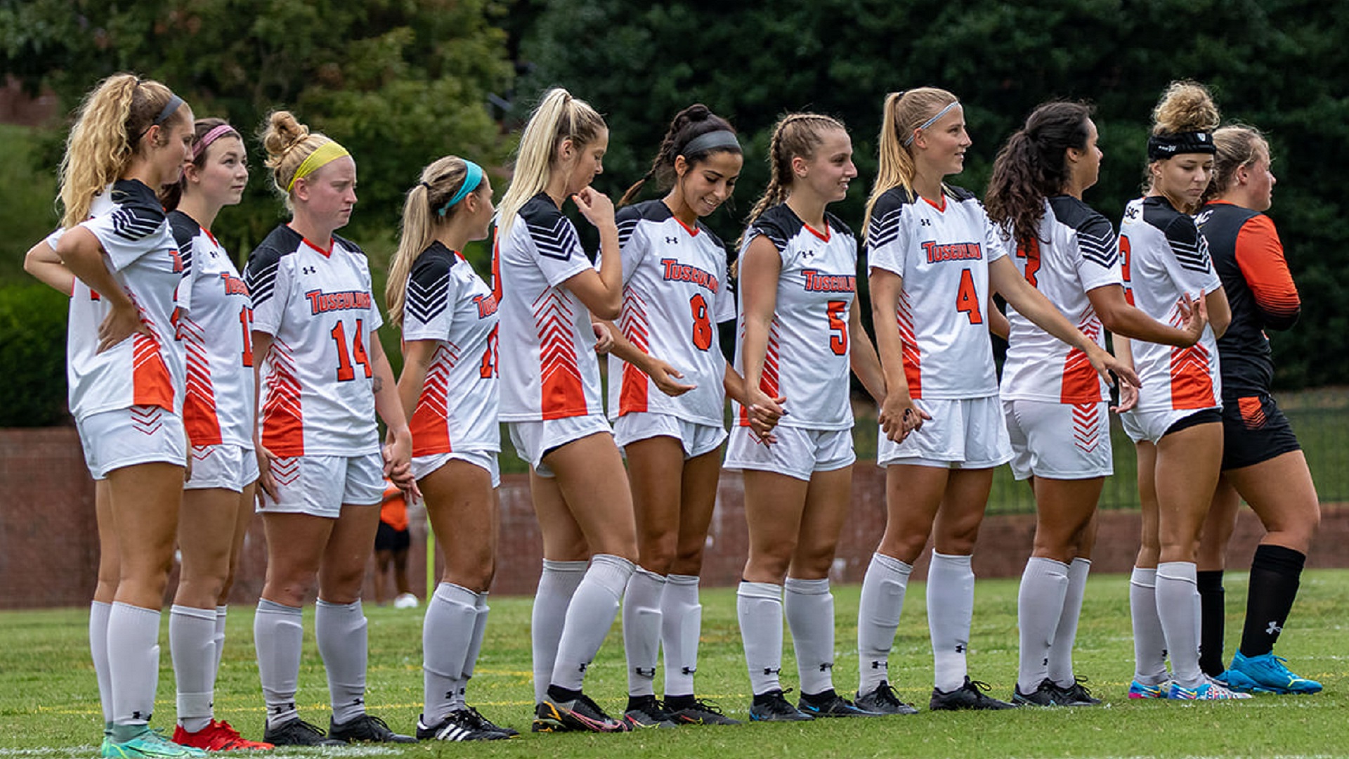 Pioneers carry win streak on road for two matches this week