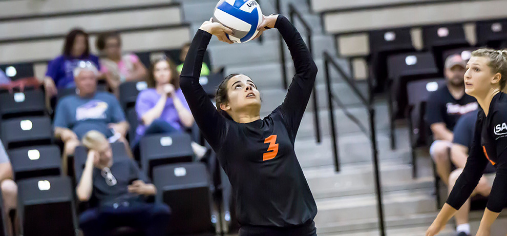 Gray, Rojas have career days in five-set loss at Newberry