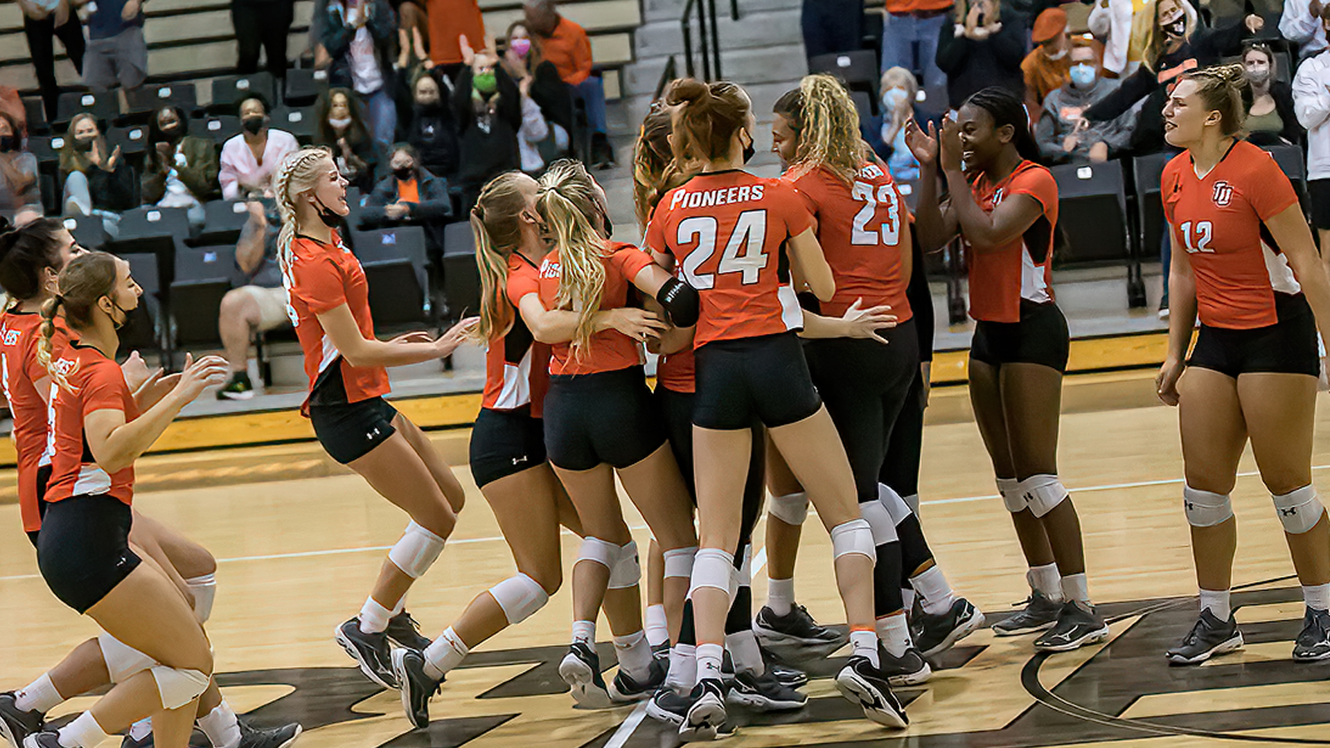 Pioneers survive upset-minded Eagles in five sets